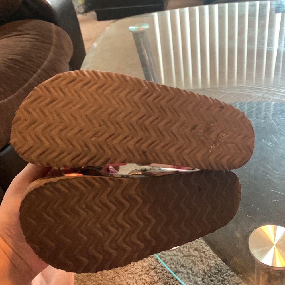 Sandal - Picture 2 of 2